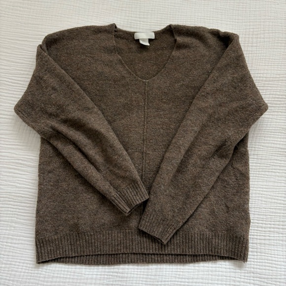 H&M Brown Sweater - Picture 1 of 1